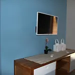 Gloria