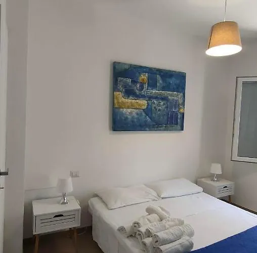 Gloria 4*